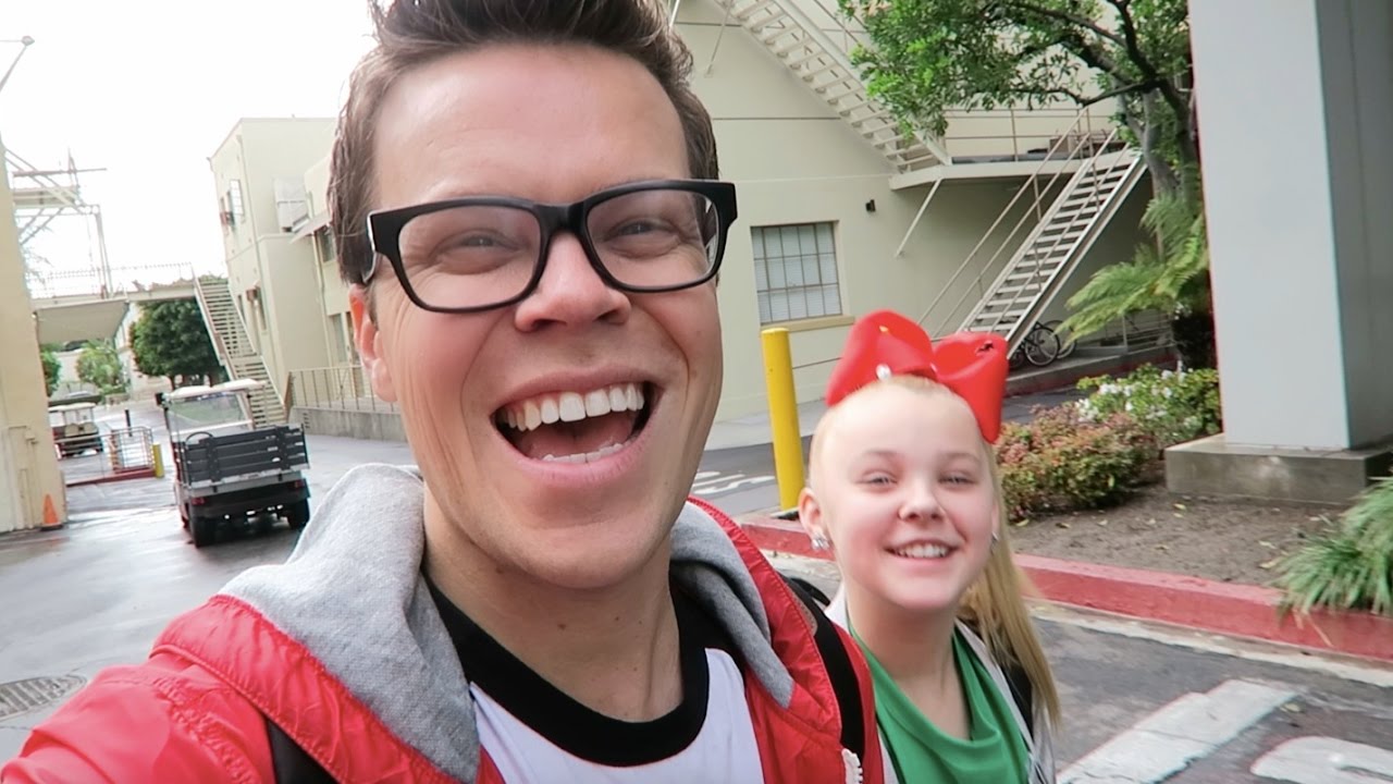 BEING JOJO'S LEGAL GUARDIAN  FOR THE DAY - Vlogmas Day 17