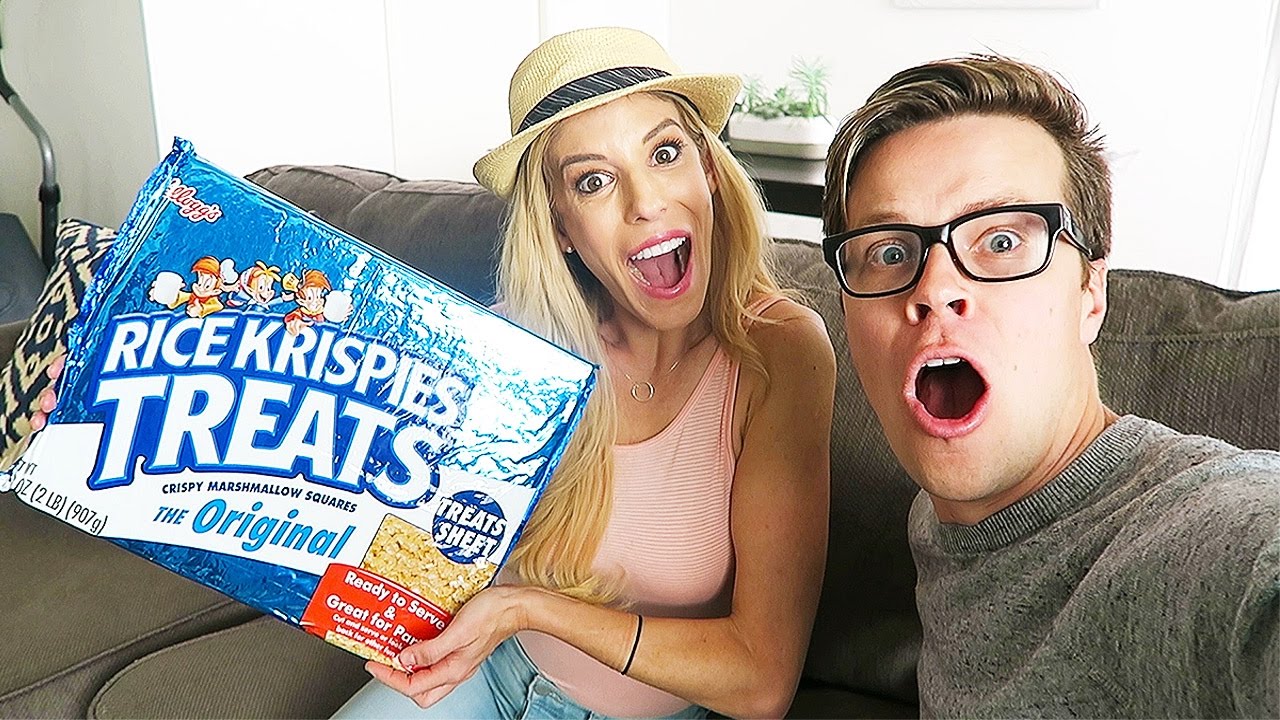 TRYING THE WORLD'S LARGEST RICE KRISPIE TREATS - (DAY 102)